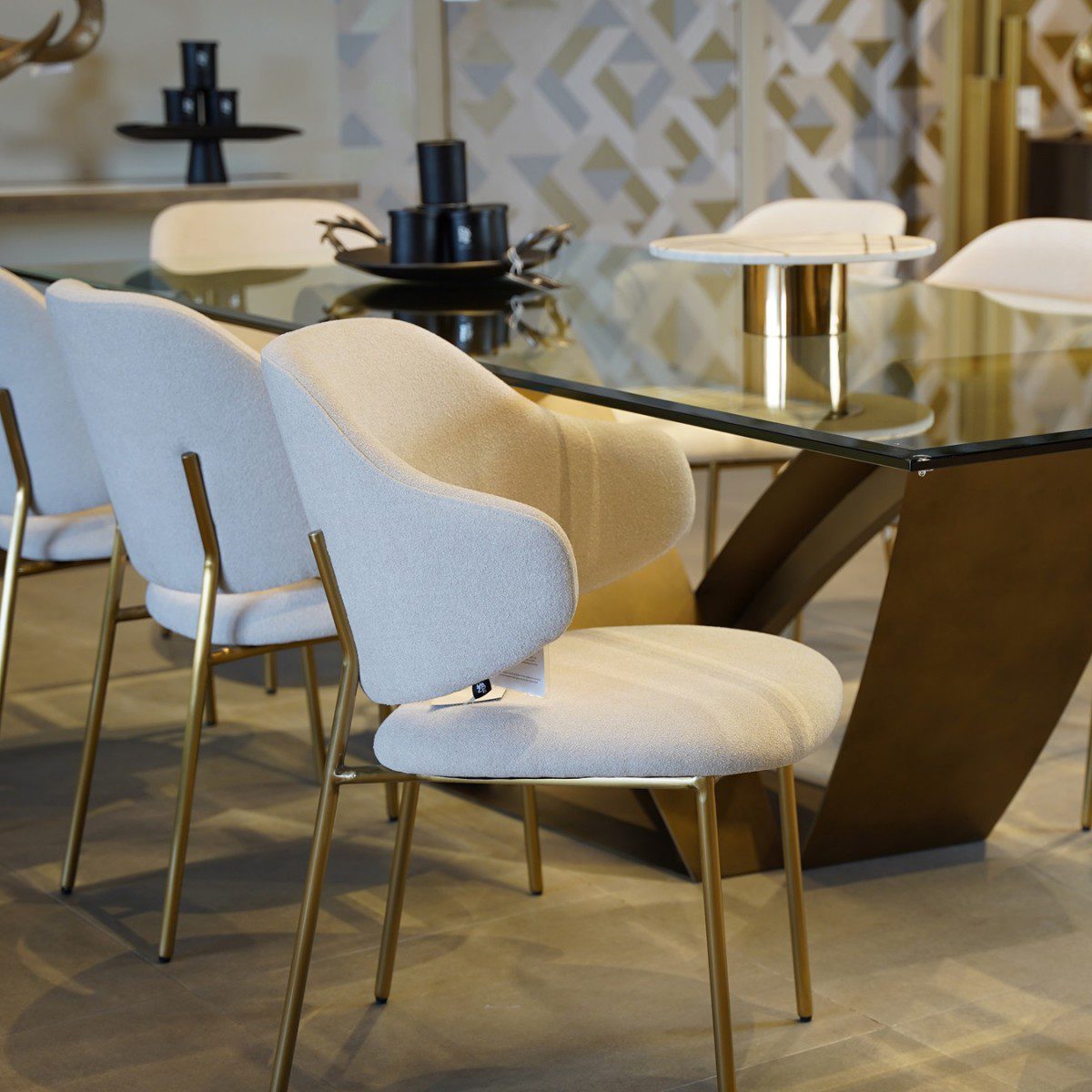Daze Furniture · Erbil (Hewlêr)