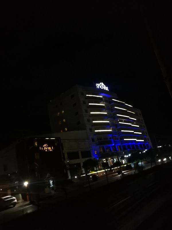 وێنەی پێداچوونەوەی کڕیار بۆ Highcrest